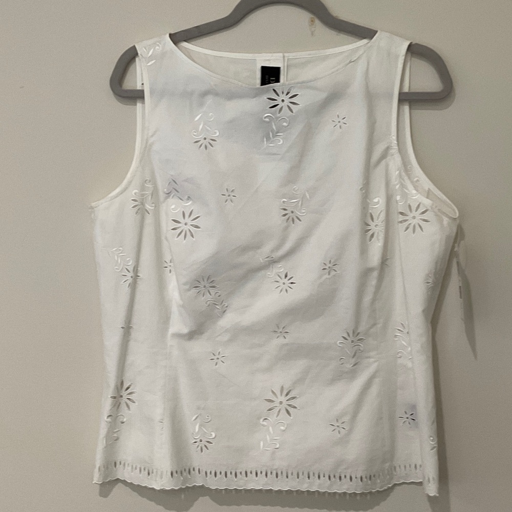 Upscale Dana Buchman White Floral Eyelet Blouse Size 12/Large